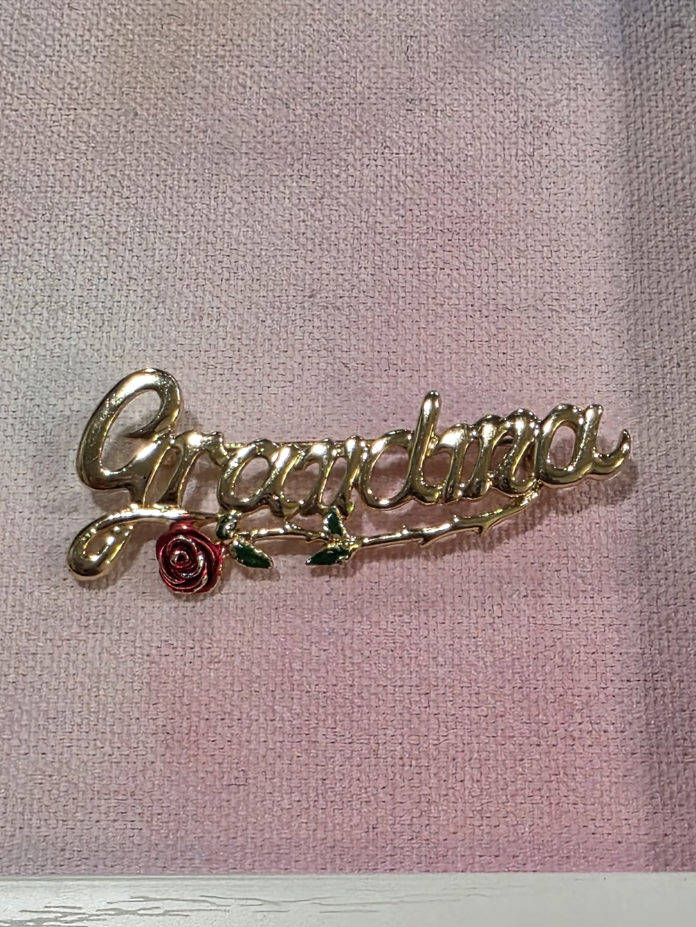 Vintage Gold-Tone "Grandma" Script Brooch with Red Rose and Green Leaves